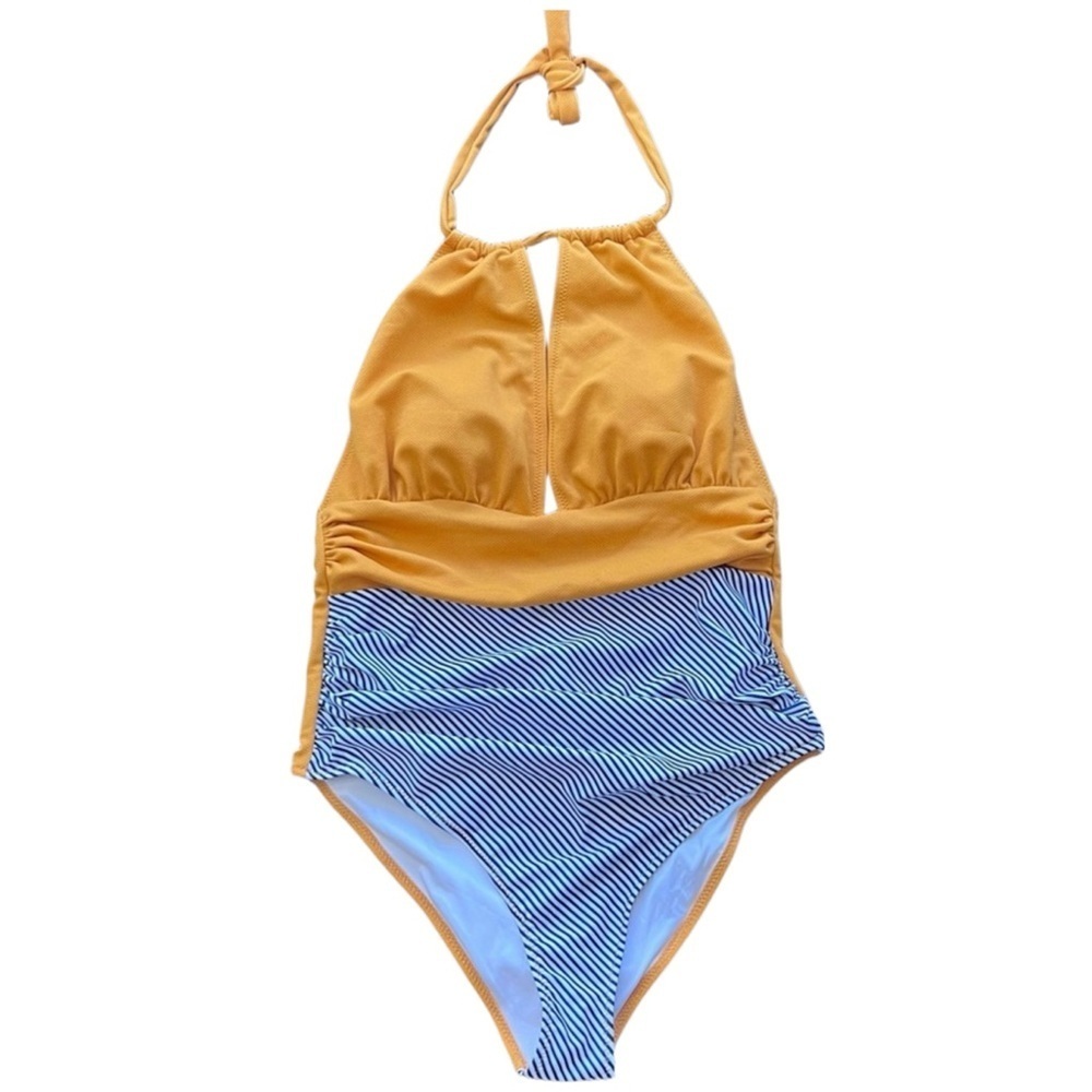 ****NWT****Cupshe Swimwear - One Piece w/ halter neckline